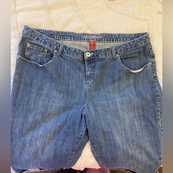 Plus B.U.M Equipment Denim Capris Size 22 - Picture 6 of 7